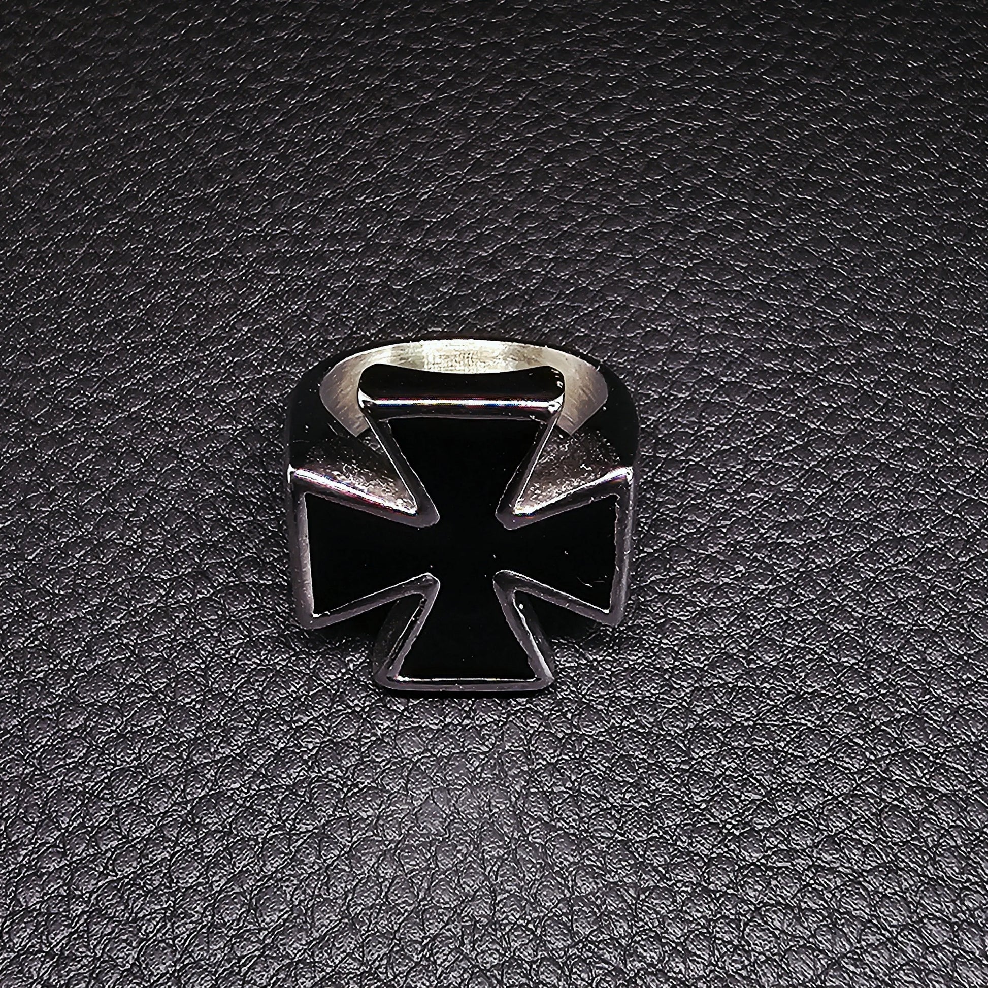 Iron Cross Ring WOLFE & RIFF