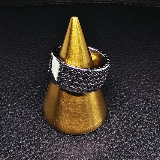 Celtic Knot Ring WOLFE & RIFF